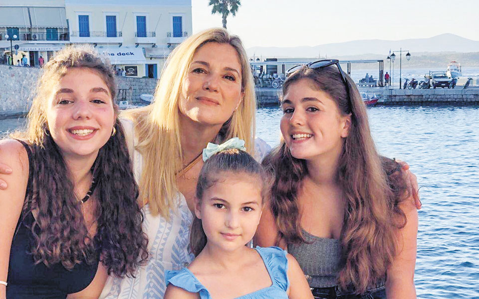 οι-μαμάδες-της-διπλανής-πόρτας-561847357