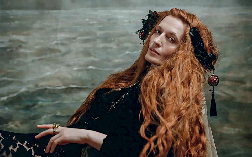 οι-florence-the-machine-υπογράφουν-το-σάουντρακ-του-μ-561861256