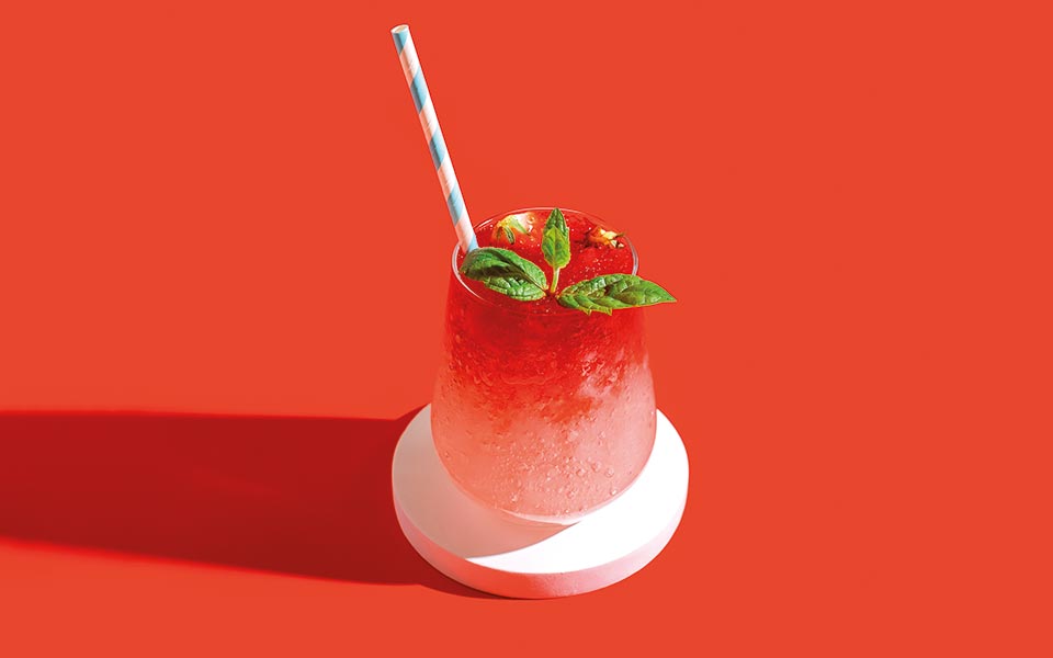 λαχταριστά-κοκτέιλ-με-φράουλες-και-βό-561855508