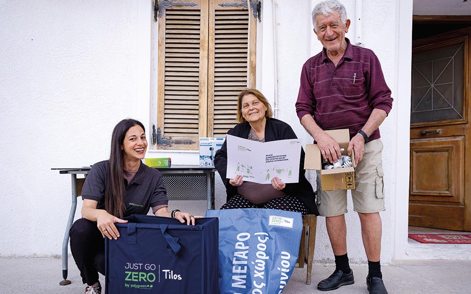 πως-η-τήλος-καθάρισε-με-τα-σκουπίδια-561875080