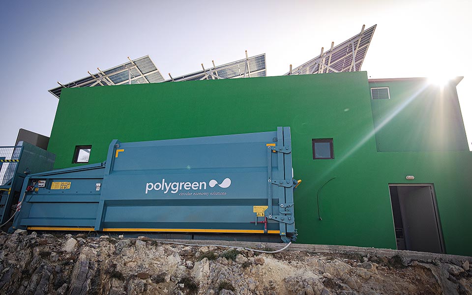 Πως η Τήλος «καθάρισε» με τα σκουπίδια-8