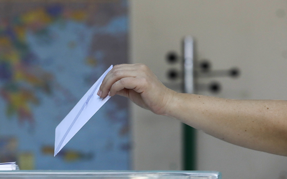 το-μόνο-που-μου-είπαν-οι-γονείς-ήταν-να-561859648