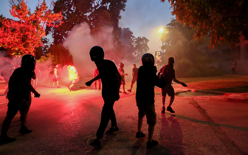 θεσσαλονίκη-στον-εισαγγελέα-οι-συλλη-561880564