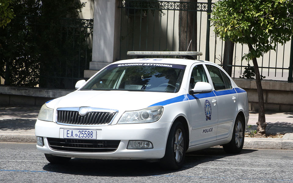 θεσσαλονίκη-χειροπέδες-σε-41χρονο-για-α-561877171