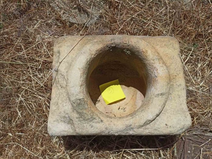 Μαγνησία: Αρχαιοκάπηλος έκρυβε στο σπίτι του παλιά αντικείμενα μεγάλης αξίας (εικόνες)-2