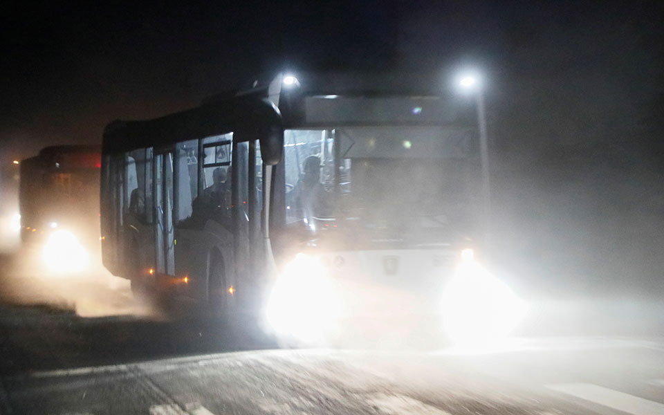 ουκρανία-αζόφσταλ-τα-λεωφορεία-με-ου-561862222