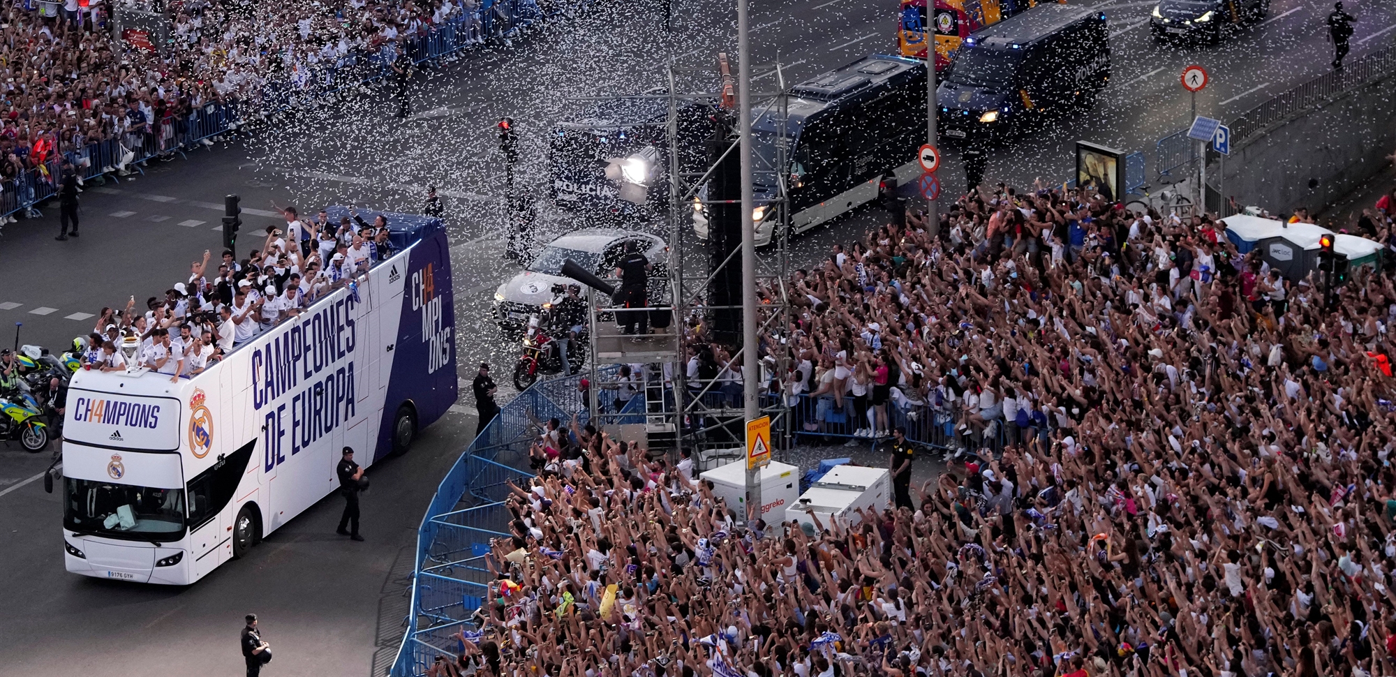 champions-league-η-νικήτρια-και-οι-ηττημένοι-του-τελ-561885769