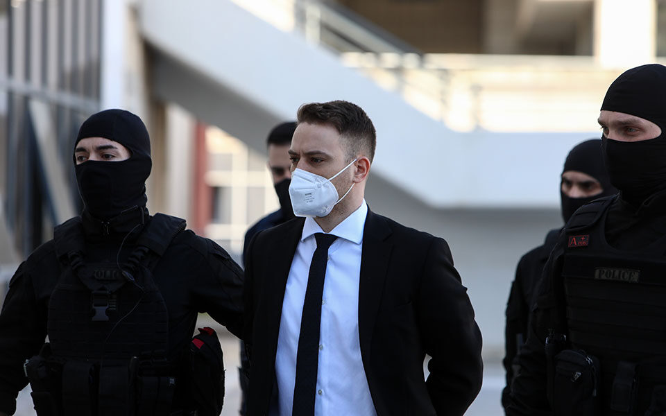 γλυκά-νερά-μαραθώνια-η-απολογία-του-αν-561853795