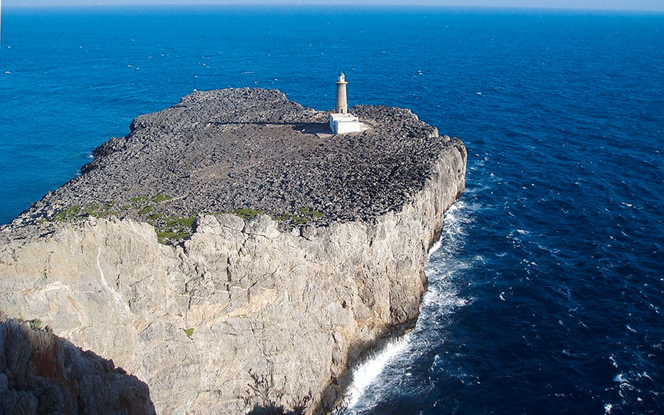 τριάντα-εκατομμύρια-πουλιά-κάνουν-στ-561857266