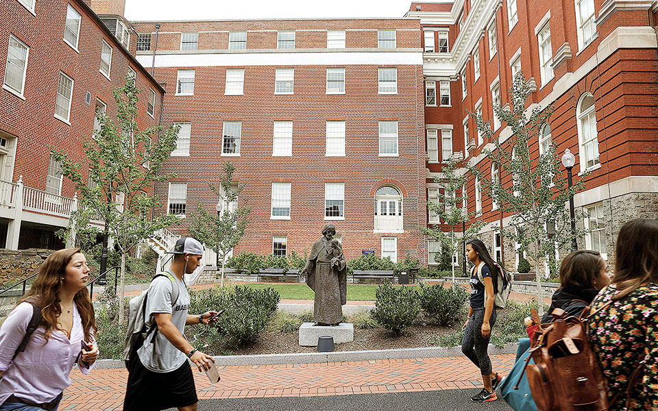 πανεπιστήμια-εκπαιδευτικές-συνέργε-561865399