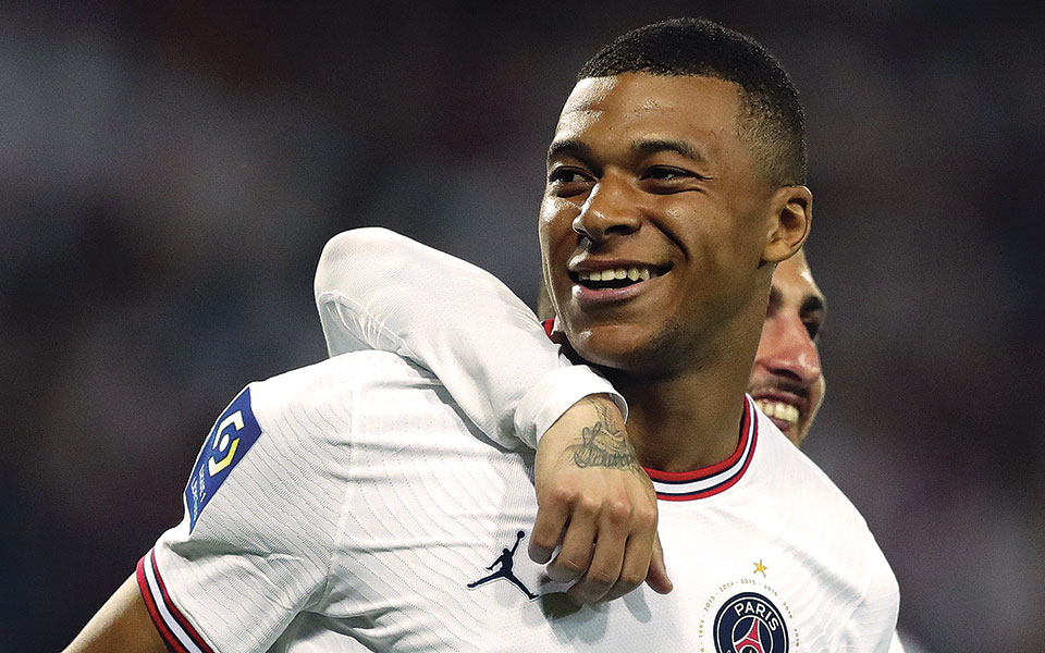 λαπόρτα-ο-εμπαπέ-ζήτησε-50-εκατ-ετησίως-561867076