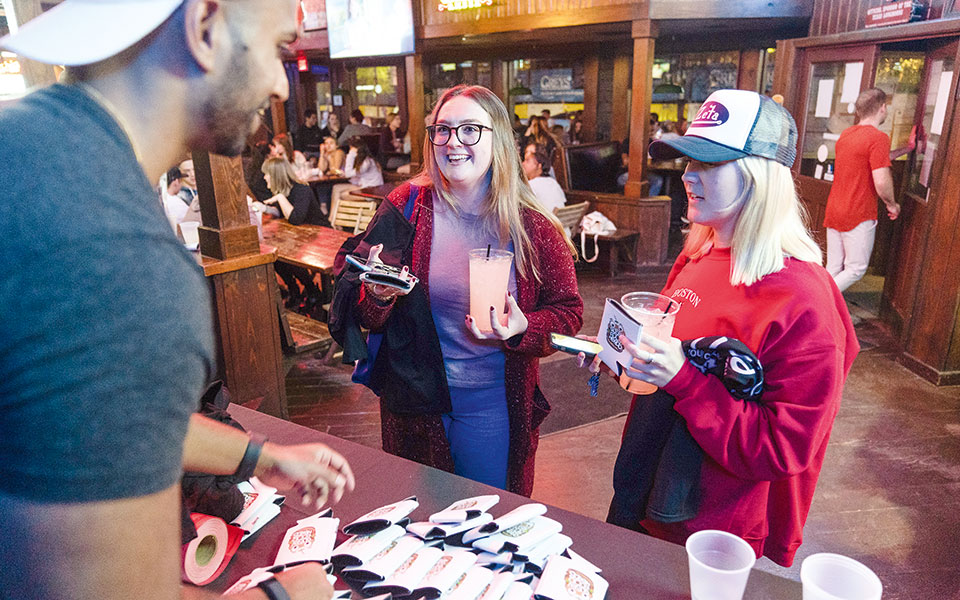 νέα-εφαρμογή-γνωριμιών-βάσει-του-ζωδί-561879004