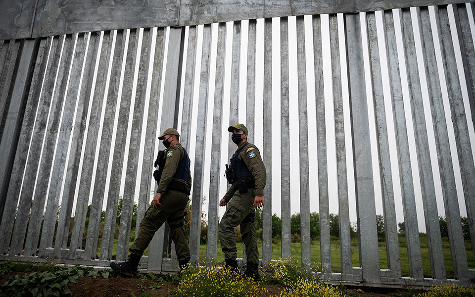 κύκλοι-υπ-άμυνας-σε-διαρκή-ετοιμότητα-561885139
