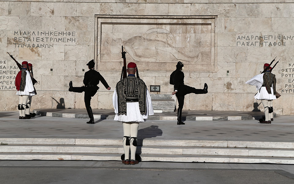 γενοκτονία-ποντίων-αλλαγή-φρουράς-με-561867910