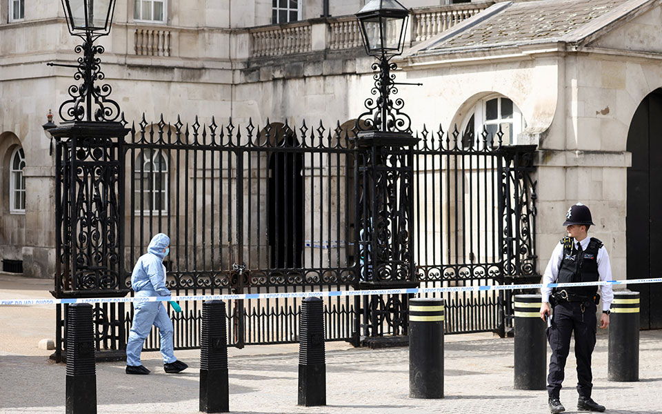 βρετανία-λήξη-συναγερμού-για-το-ύποπτ-561849565