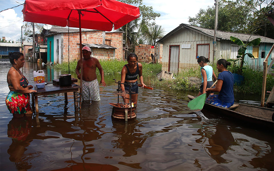 πλημμύρες-στη-βραζιλία-τουλάχιστον-91-ν-561886096