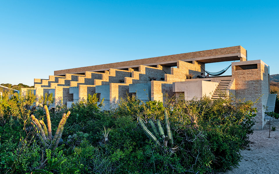 hotel-terrestre-η-γήινη-πλευρά-της-πολυτέλειας-561863638