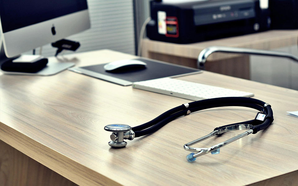 γιατρός-για-όλους-όλα-όσα-πρέπει-να-ξέρ-561850849