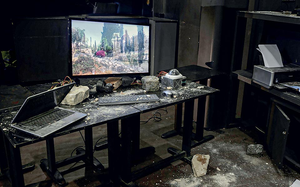 Έξι Έλληνες καλλιτέχνες δημιουργούν τέχνη από το μέλλον-6