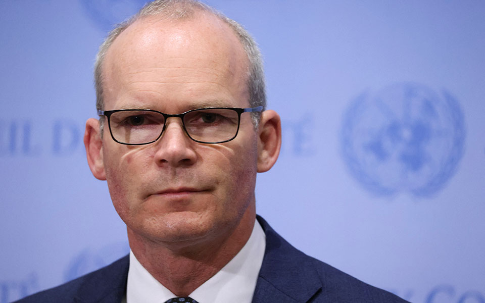 ιρλανδία-η-βρετανία-κλιμακώνει-χωρίς-561855475