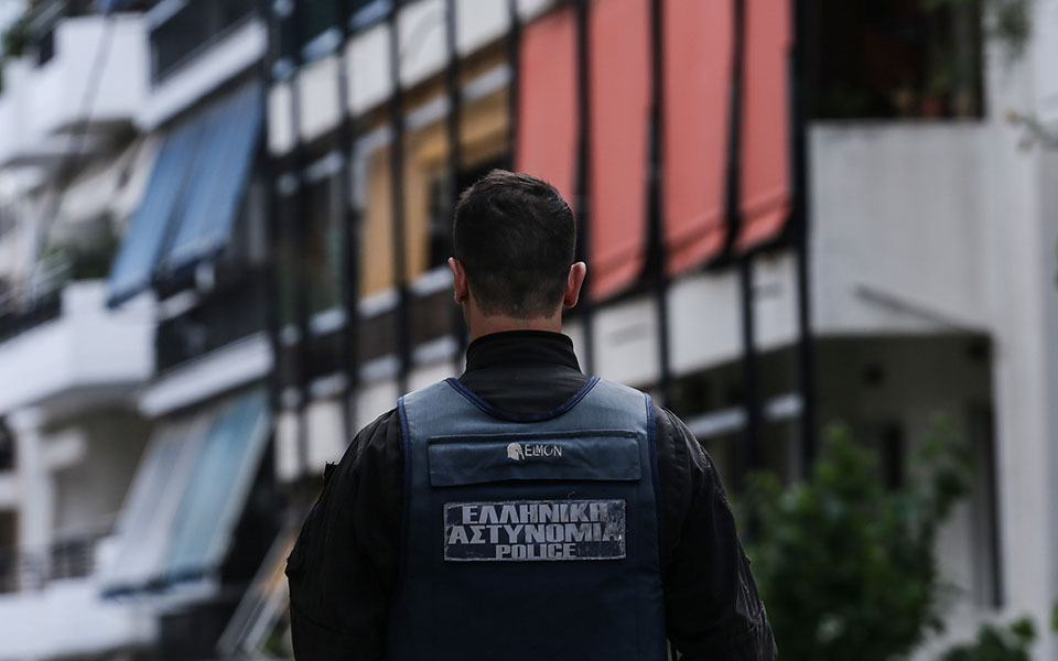 θεσσαλονίκη-γυναίκα-70-ετών-κλεβε-πορτο-561854977