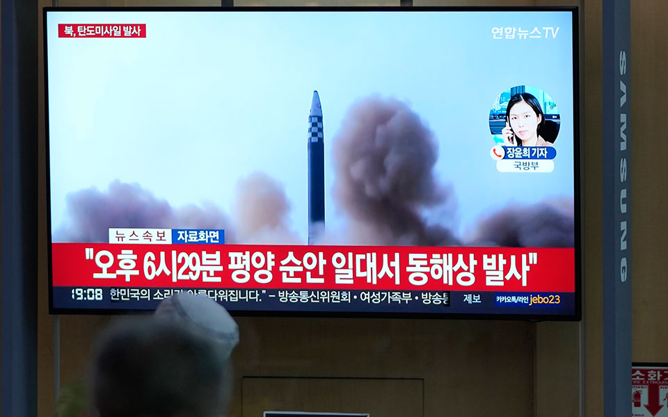 βόρεια-κορέα-η-πιονγκγιάνγκ-προχώρησ-561855337