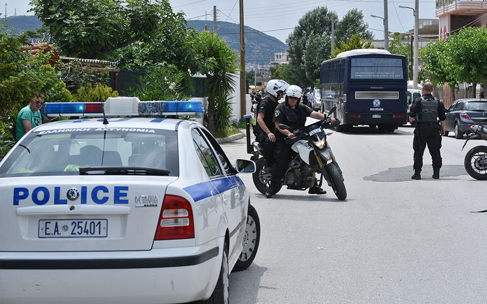 κοζάνη-συλλήψεις-για-λαθραία-τσιγάρα-561872830