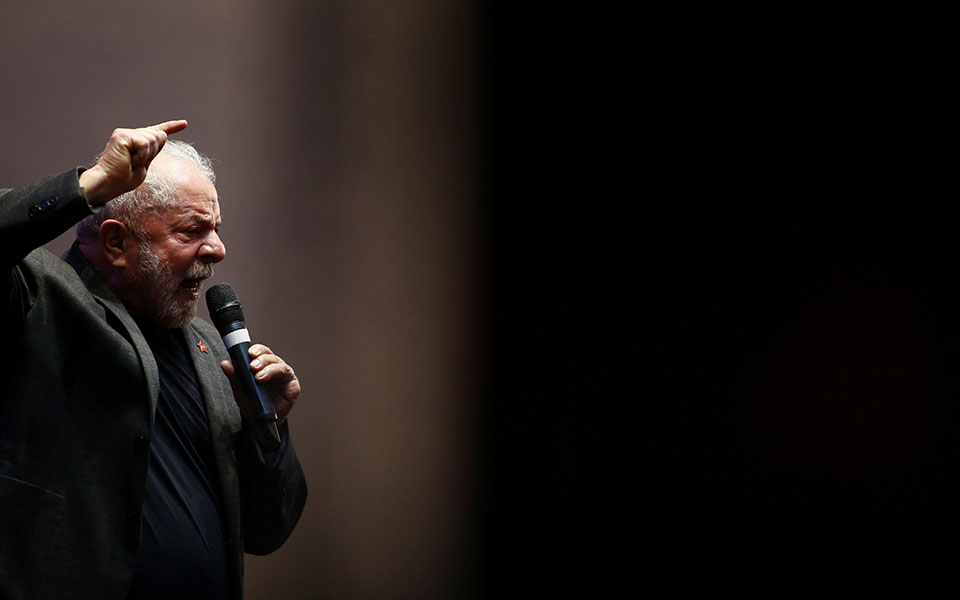 βραζιλία-με-διψήφια-διαφορά-προηγείτ-561885100