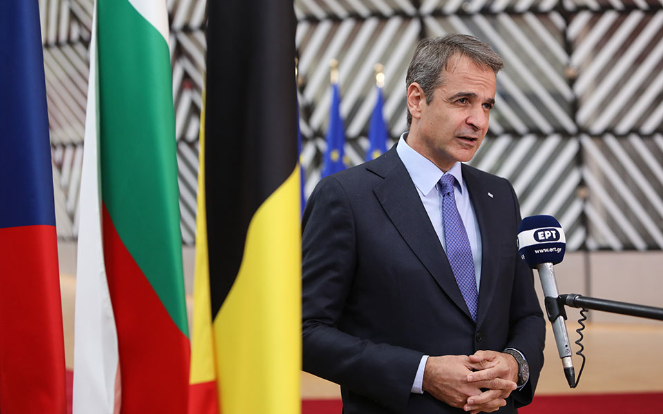 live-h-συνέντευξη-τύπου-του-πρωθυπουργού-μ-561886816