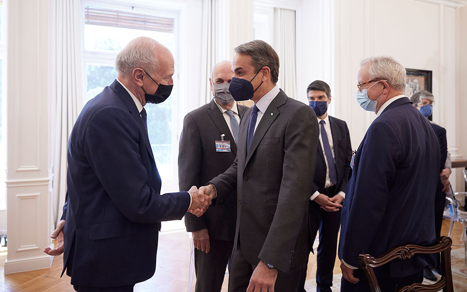 συνάντηση-μητσοτάκη-με-αντιπροσωπεί-561853528