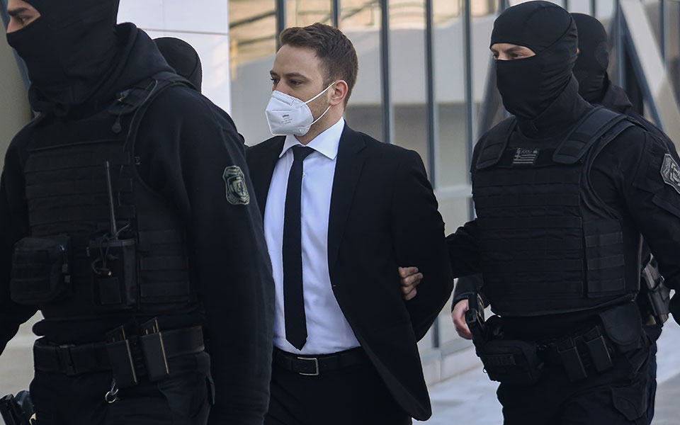 έγκλημα-στα-γλυκά-νερά-στο-δικαστήριο-561852715