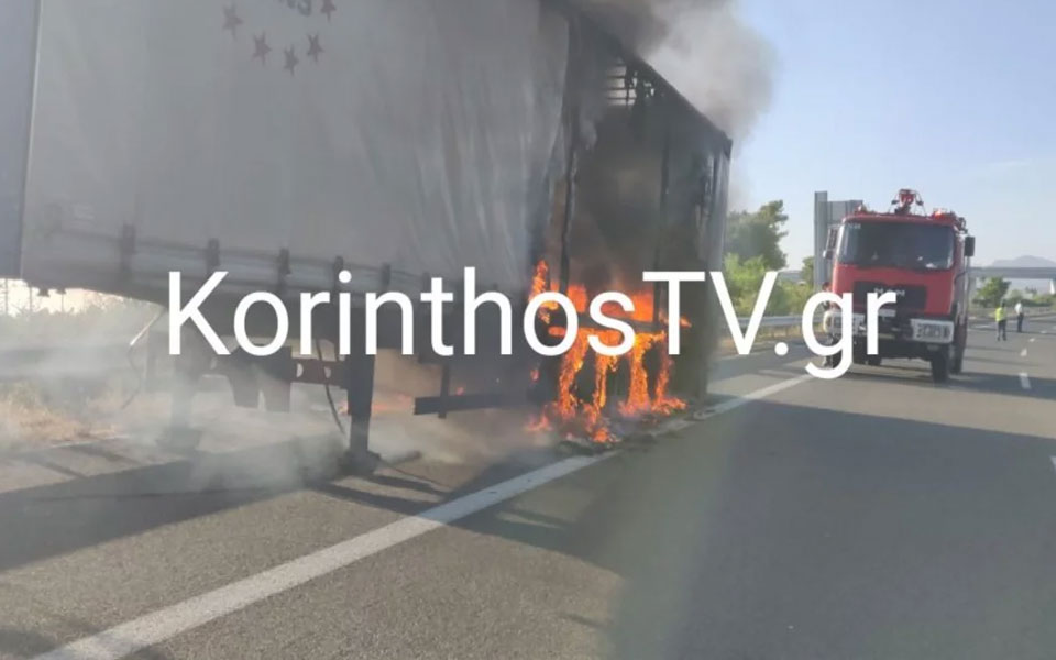 εθνική-οδός-στις-φλόγες-τυλίχτηκε-καρ-561886234