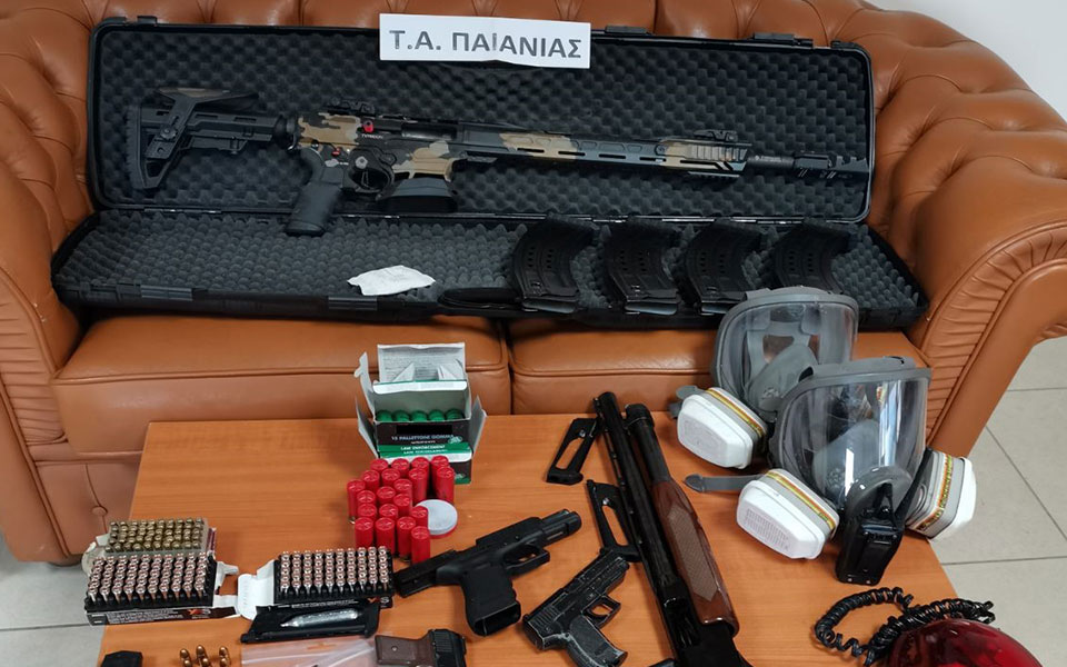 ολόκληρο-οπλοστάσιο-διατηρούσε-29χρον-561840613