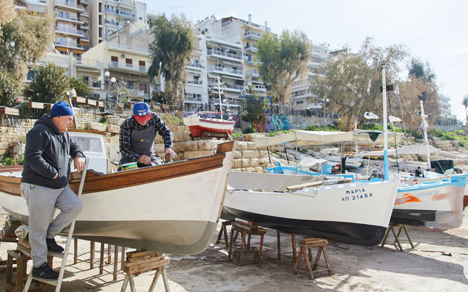 πειραϊκή-για-κρητικούς-μεζέδες-φρέσκ-561883669