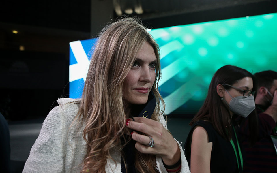 Συνέδριο ΠΑΣΟΚ-ΚΙΝΑΛ: Το νέο σήμα και τα πρώτα «πηγαδάκια» (εικόνες)-5