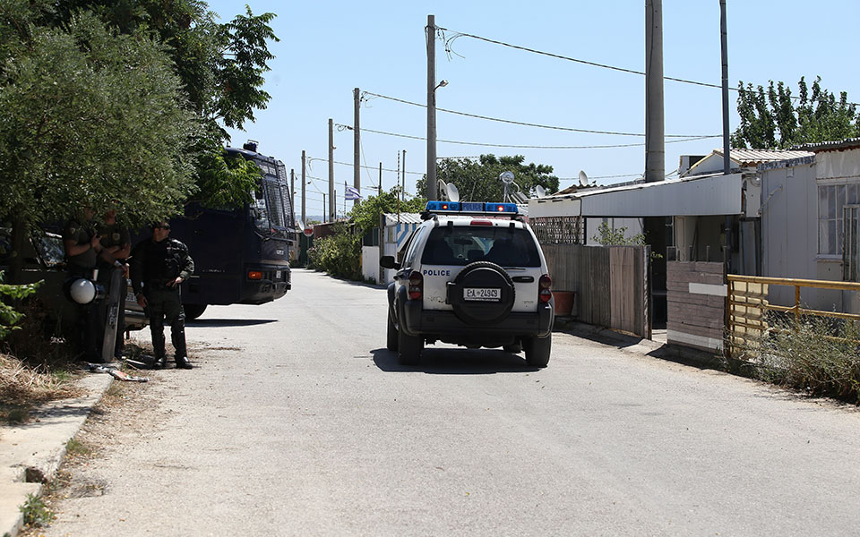 εξαρθρώθηκε-συμμορία-που-διέπραττε-α-561860593