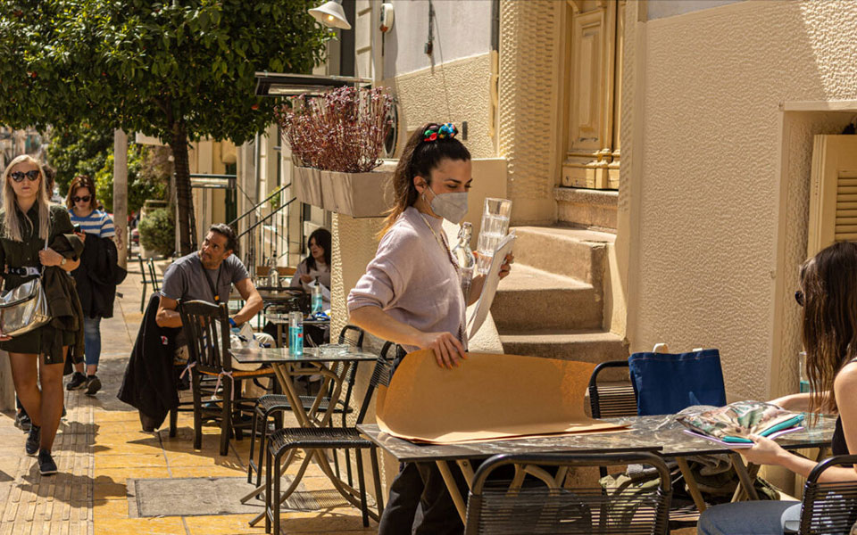 τραπεζάκια-έξω-αυτό-το-σαββατοκύριακ-561883444