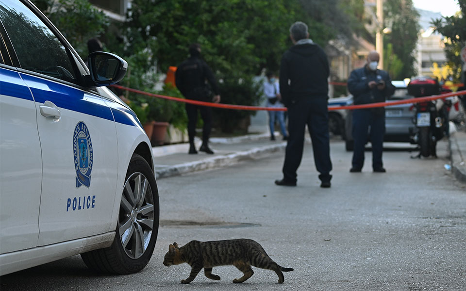 ομόνοια-άγνωστοι-πυροβόλησαν-και-τρα-561836605