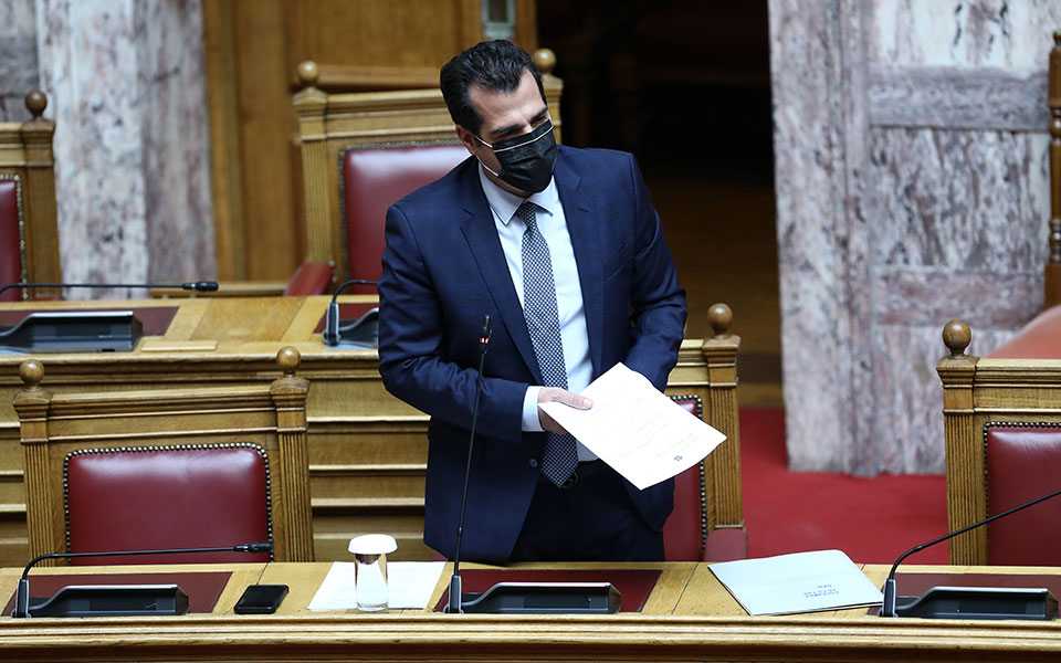 κορωνοϊός-στις-1700-οι-ανακοινώσεις-πλεύ-561865780