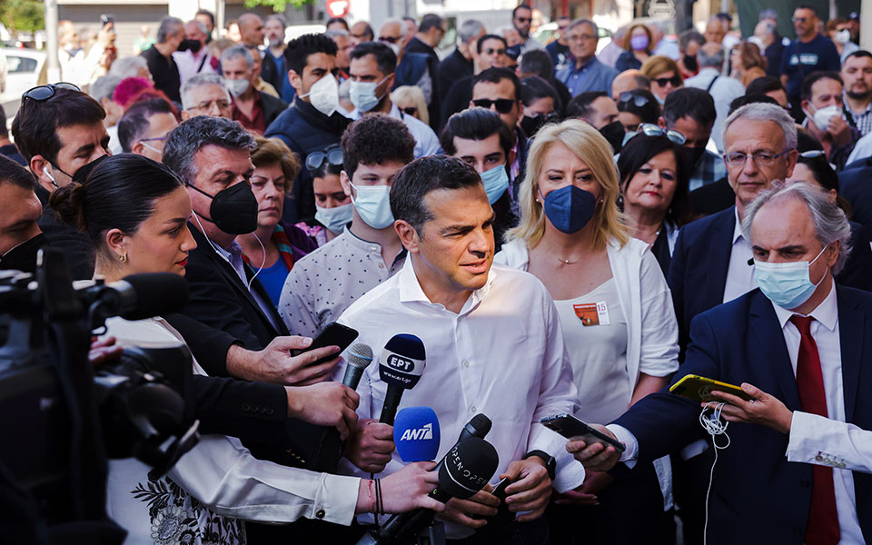 τσίπρας-ο-συριζα-των-172-000-μελών-θα-είναι-561860896