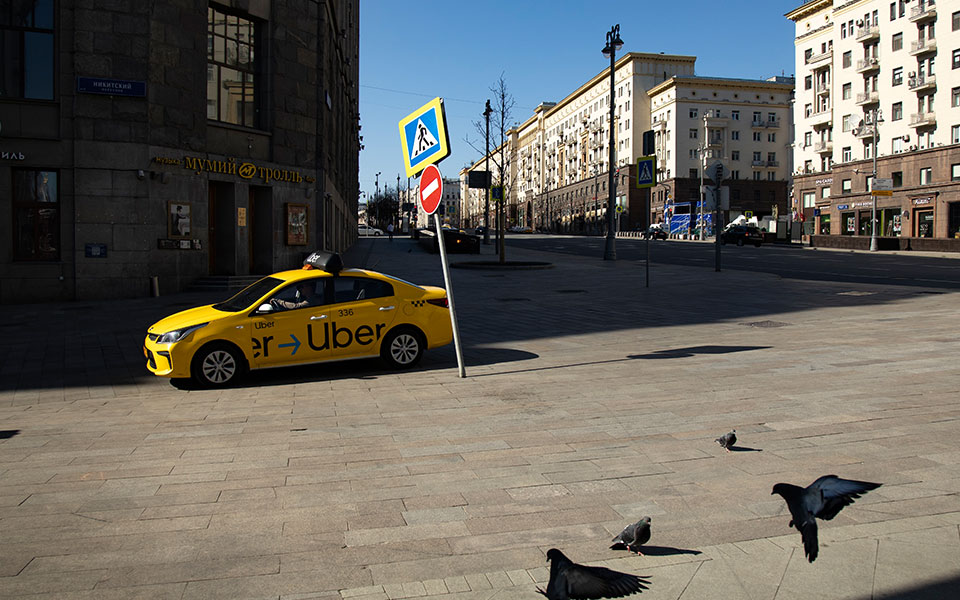 ρωσία-τα-ταξί-θα-διοχετεύουν-στοιχεία-561855214