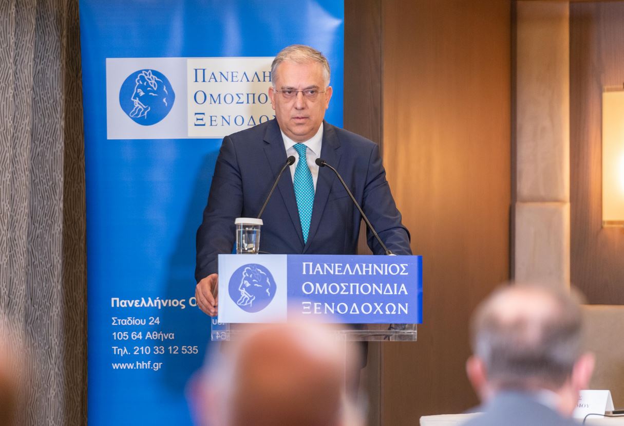 θεοδωρικάκος-1-250-επιπλέον-αστυνομικοί-561865753