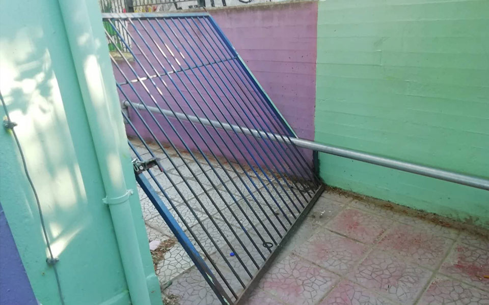 θεσσαλονίκη-βανδαλισμοί-σε-σχολεία-τ-561873547