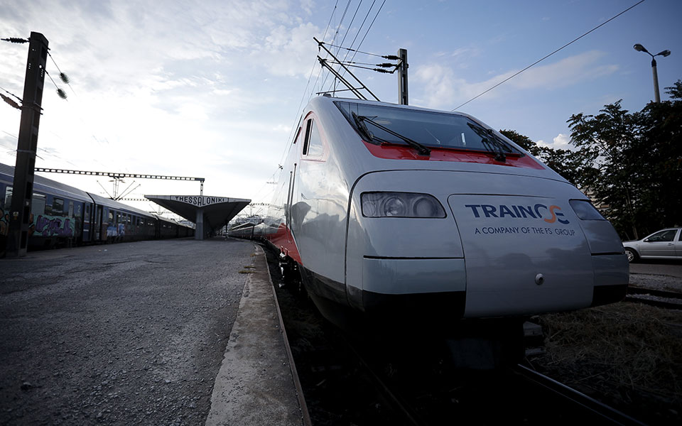 τραινοσε-ξεκινούν-στις-15-μαΐου-τα-δρομ-561844744