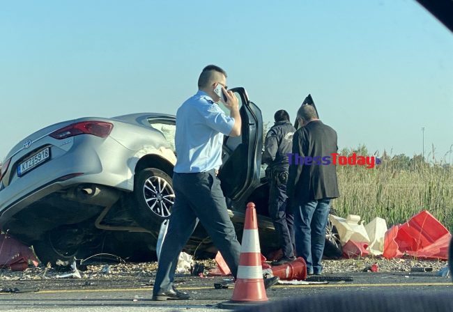 Σφοδρό τροχαίο στην εθνική οδό Θεσσαλονίκης-Βέροιας (εικόνες)-1