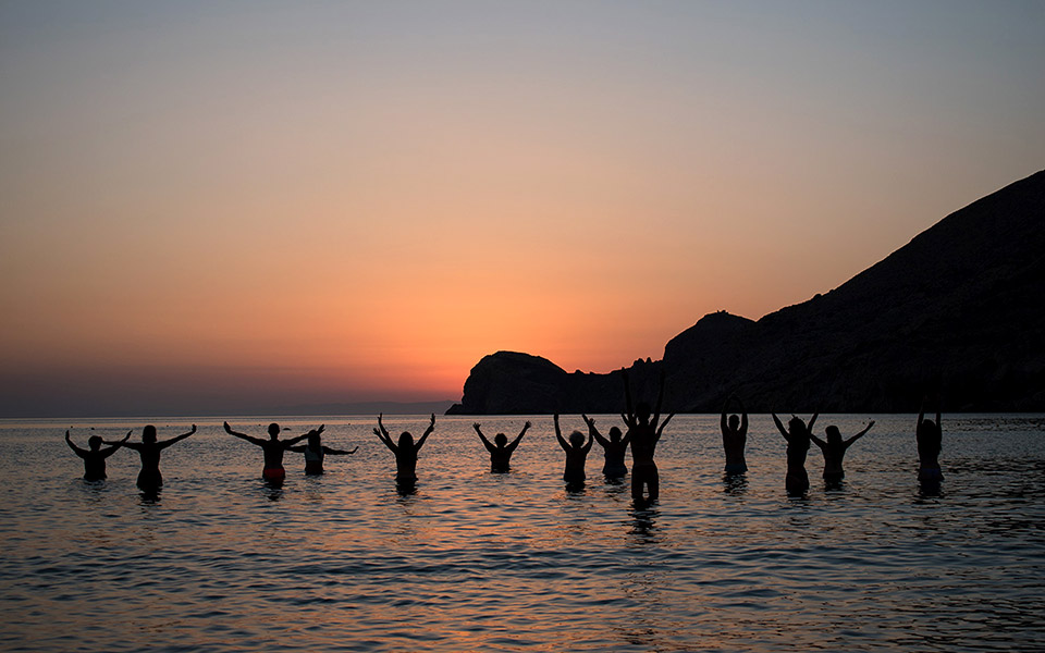 9ο-διεθνές-φεστιβάλ-χορού-και-παραστατ-561857350