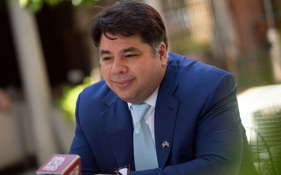 τζορτζ-τσούνης-η-ελλάδα-εξελίσσεται-σ-561884008