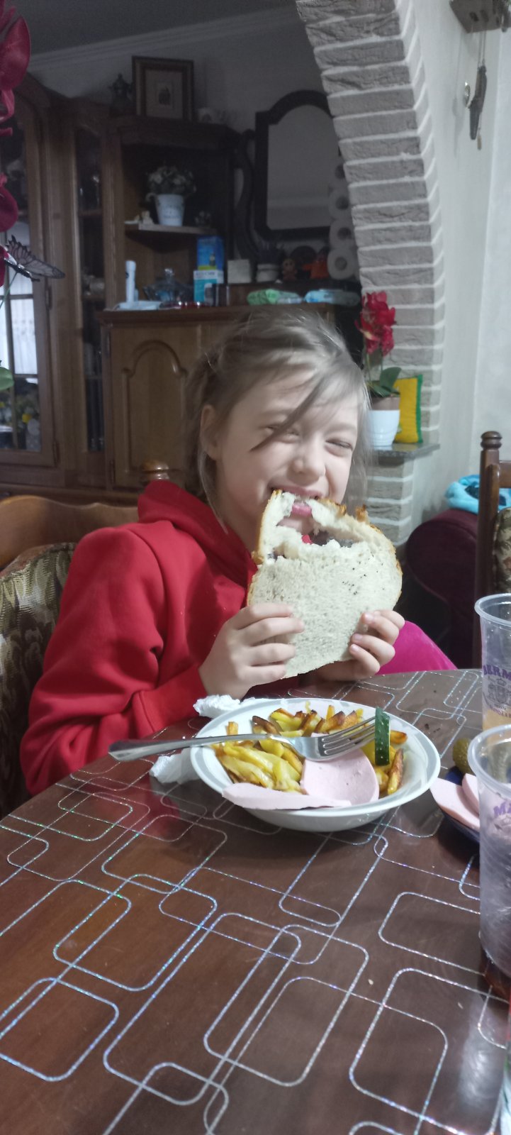 100 μέρες πολέμου στην Ουκρανία: Οι γυναίκες που ήρθαν στην Ελλάδα και άφησαν πίσω την πατρίδα-4