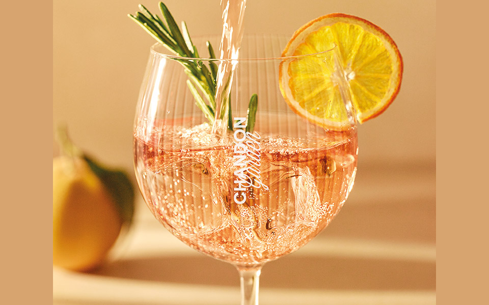 εσπεριδοειδή-κάρδαμο-και-βότανα-αρώμ-561925234