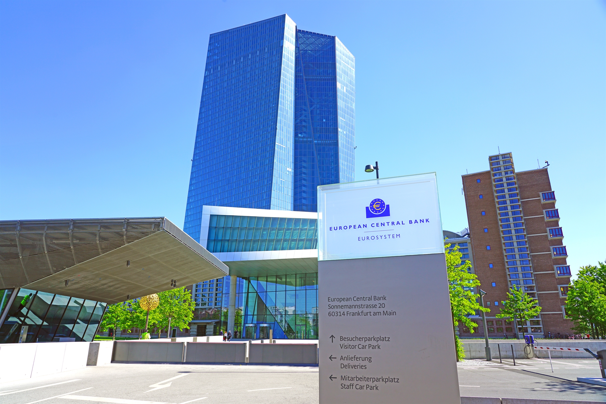 στο-φως-το-ελληνικό-ρίσκο-μετά-την-αύξη-561893647